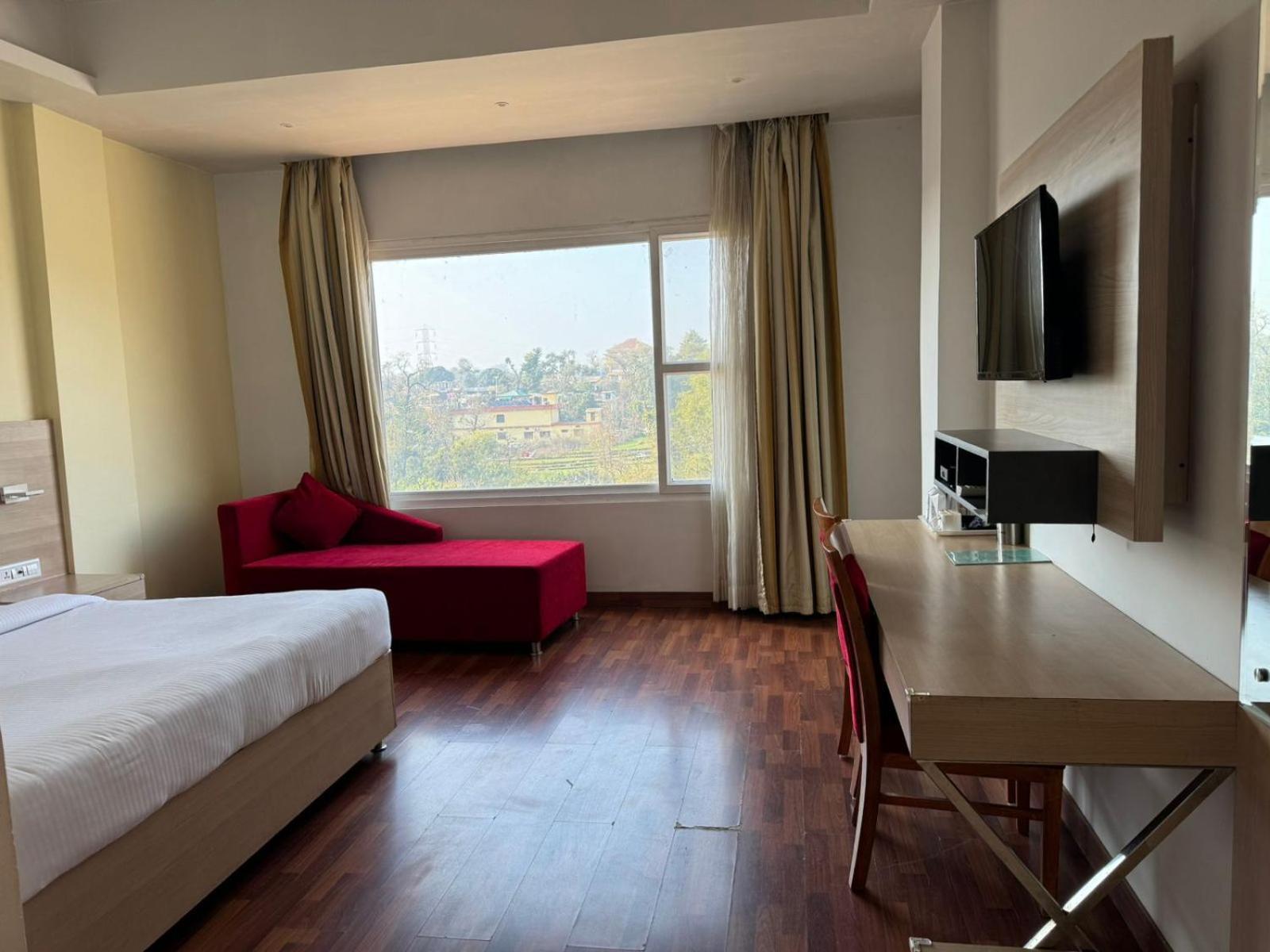 Hotel River Retreat Kangra Kültér fotó