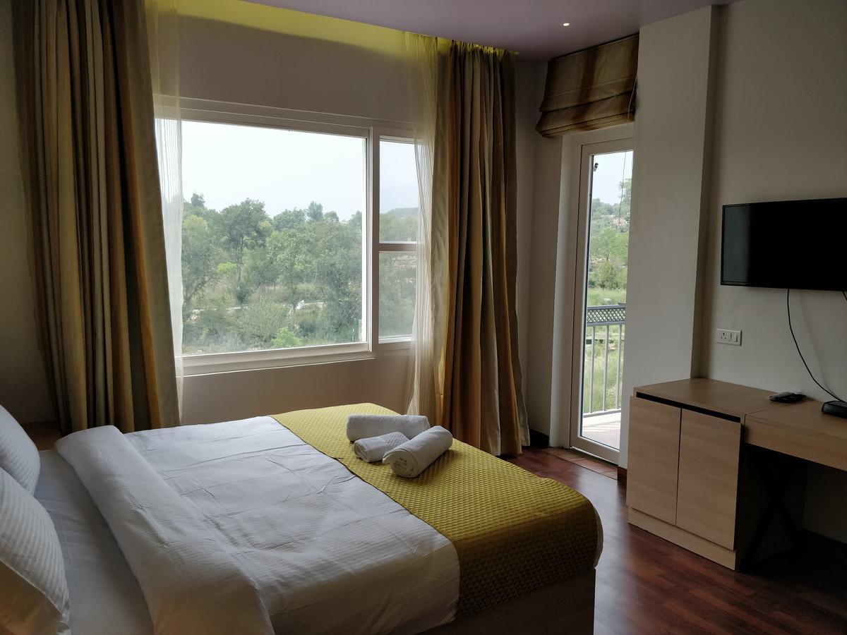 Hotel River Retreat Kangra Kültér fotó