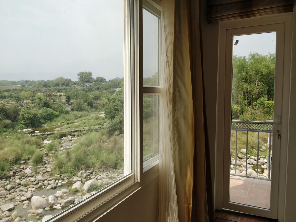 Hotel River Retreat Kangra Kültér fotó