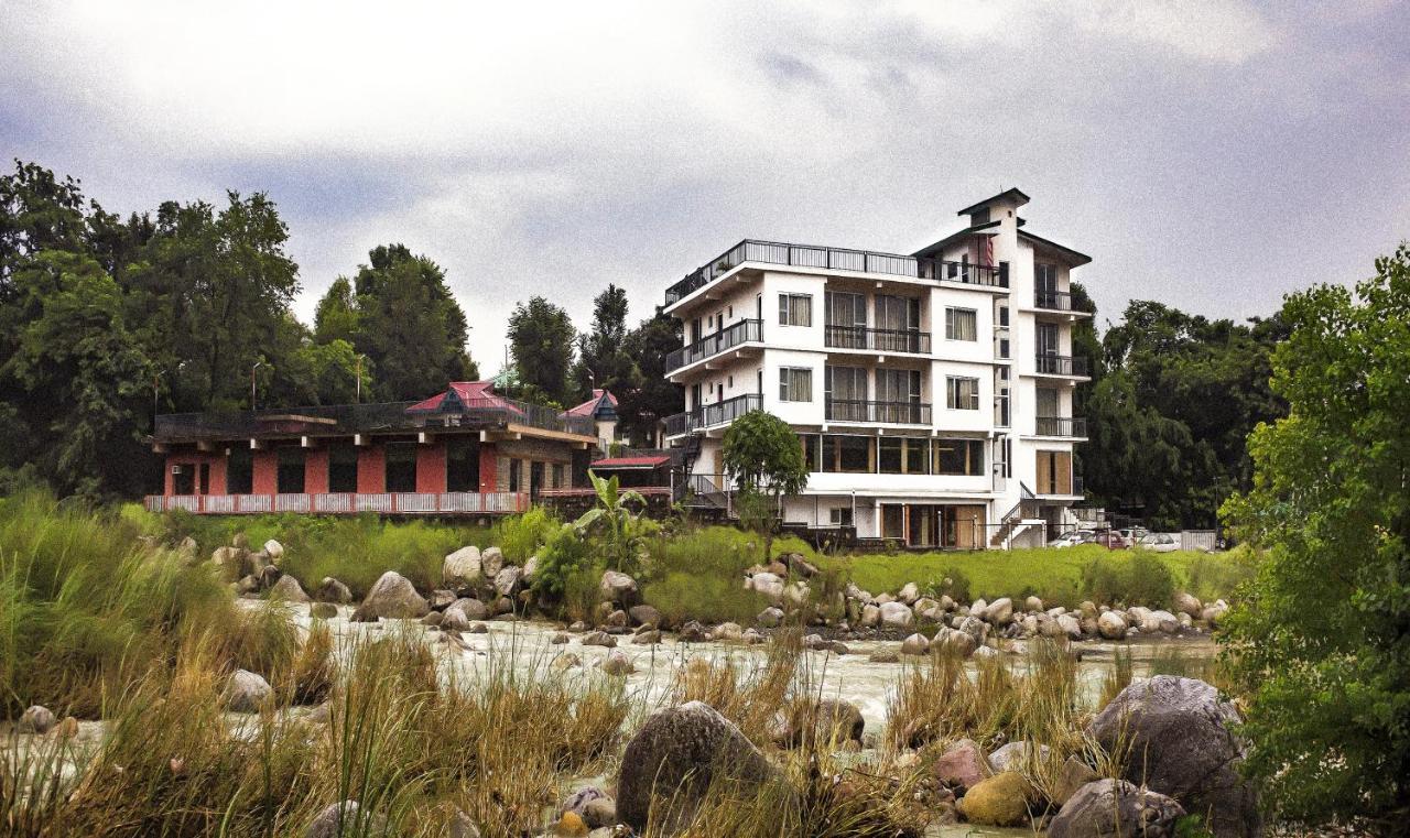 Hotel River Retreat Kangra Kültér fotó