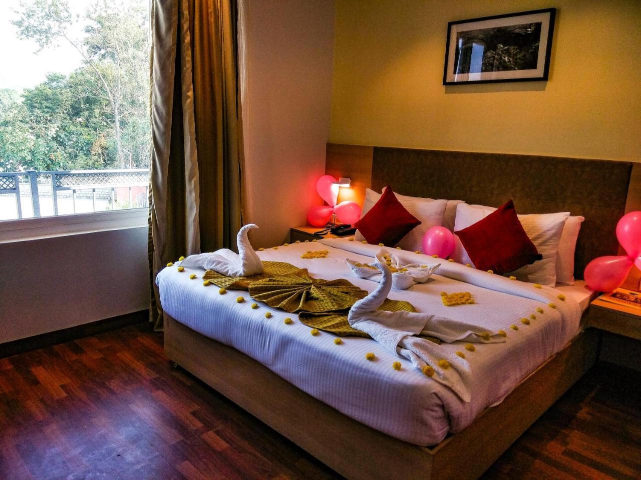 Hotel River Retreat Kangra Kültér fotó