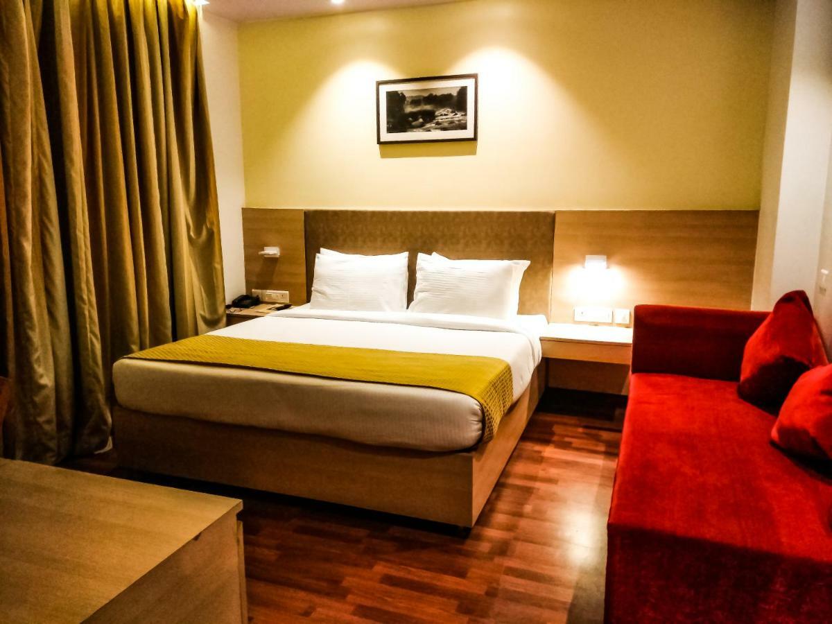 Hotel River Retreat Kangra Kültér fotó